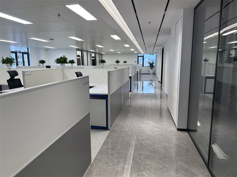 曲靖市(shì)商業(yè)銀(yín)行(xíng)總行(xíng)入駐新辦公樓