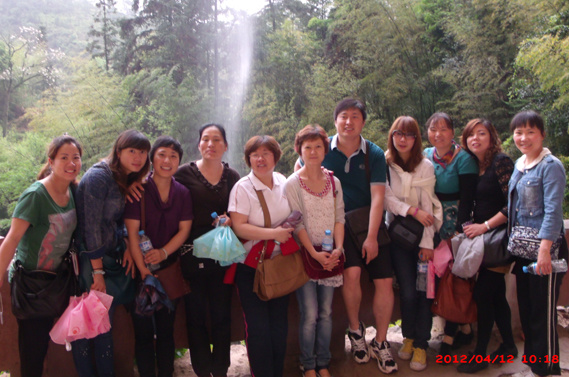 公司第七項目部、物(wù)資管理(lǐ)部組織女(nǚ)職工(gōng)“三?八節”出遊