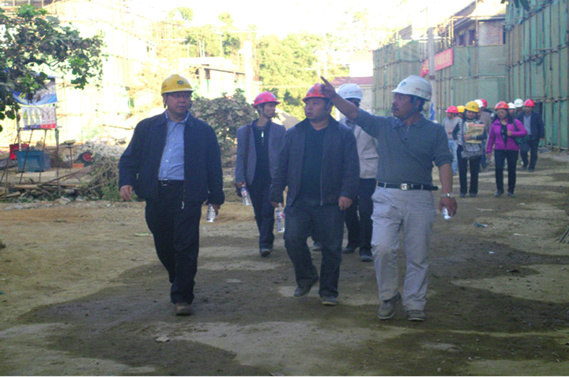 集團工(gōng)會(huì)主席陳文(wén)雙調研盈江災後恢複項目