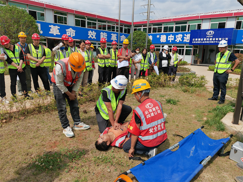 雲南(nán)省國(guó)家(jiā)心血管病區(qū)域醫(yī)療中心升級項目開(kāi)展地(dì)震應急演練
