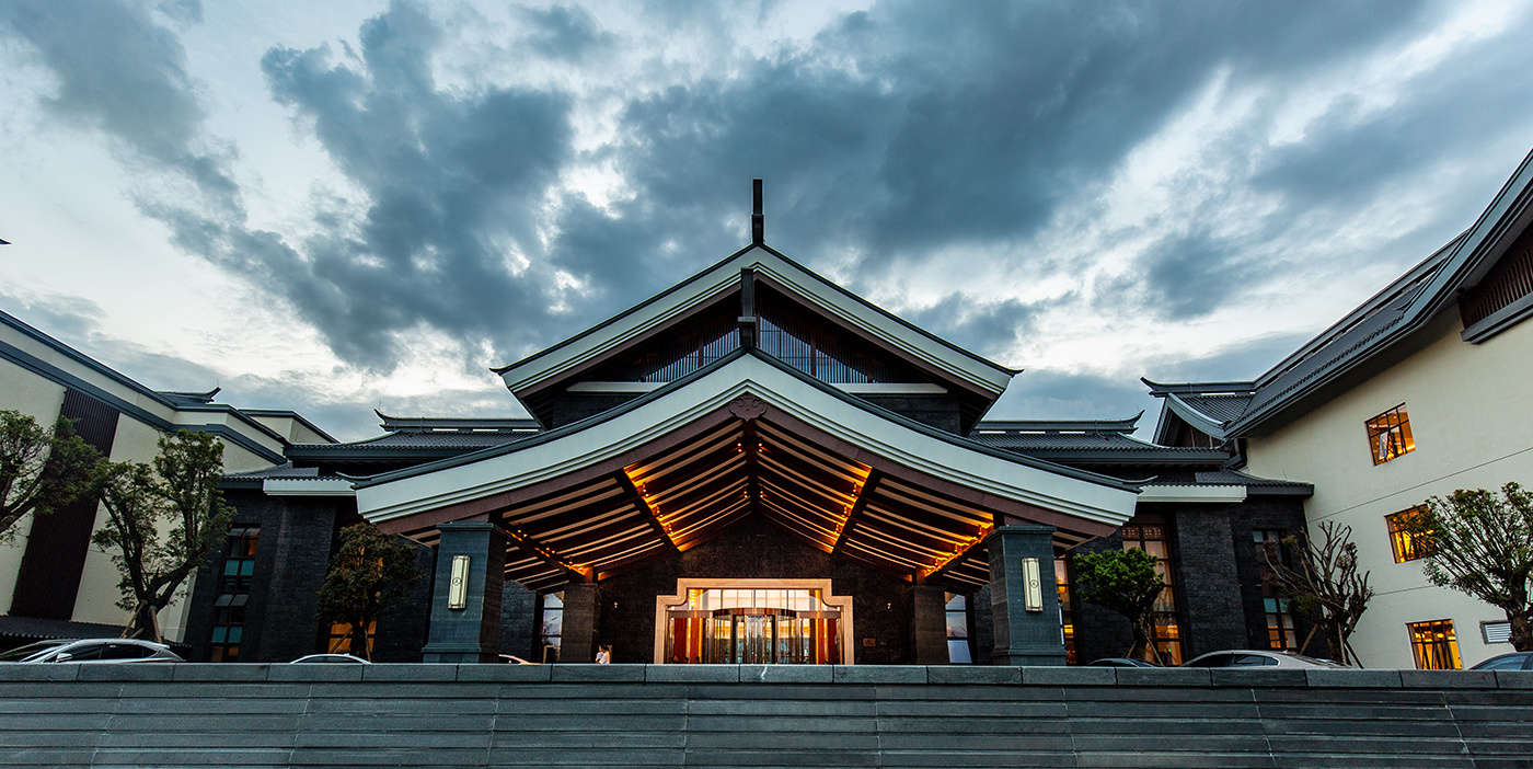 保山(shān)青華湖(hú)園林(lín)生(shēng)态酒店(diàn)項目